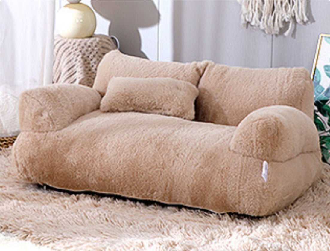 Luxuriöses Haustiersofa für warme Winternächte