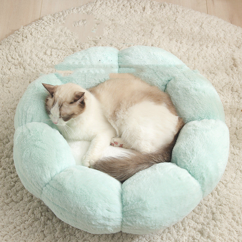 Blumenförmiges Plüsch-Haustierbett mit weicher Decke für Katzen und kleine Hunde