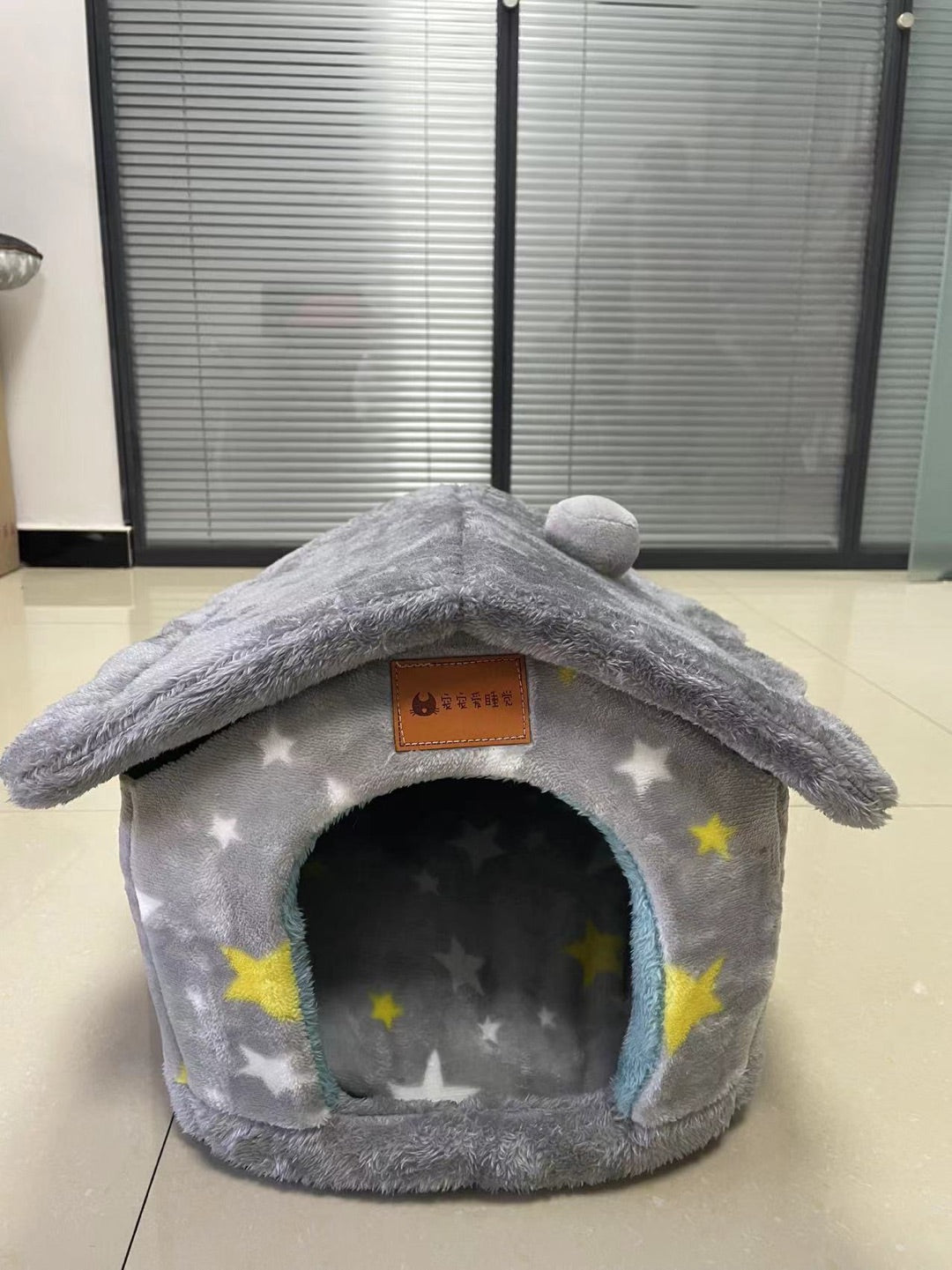 Self Warming Pet Bed for Dogs and Cats