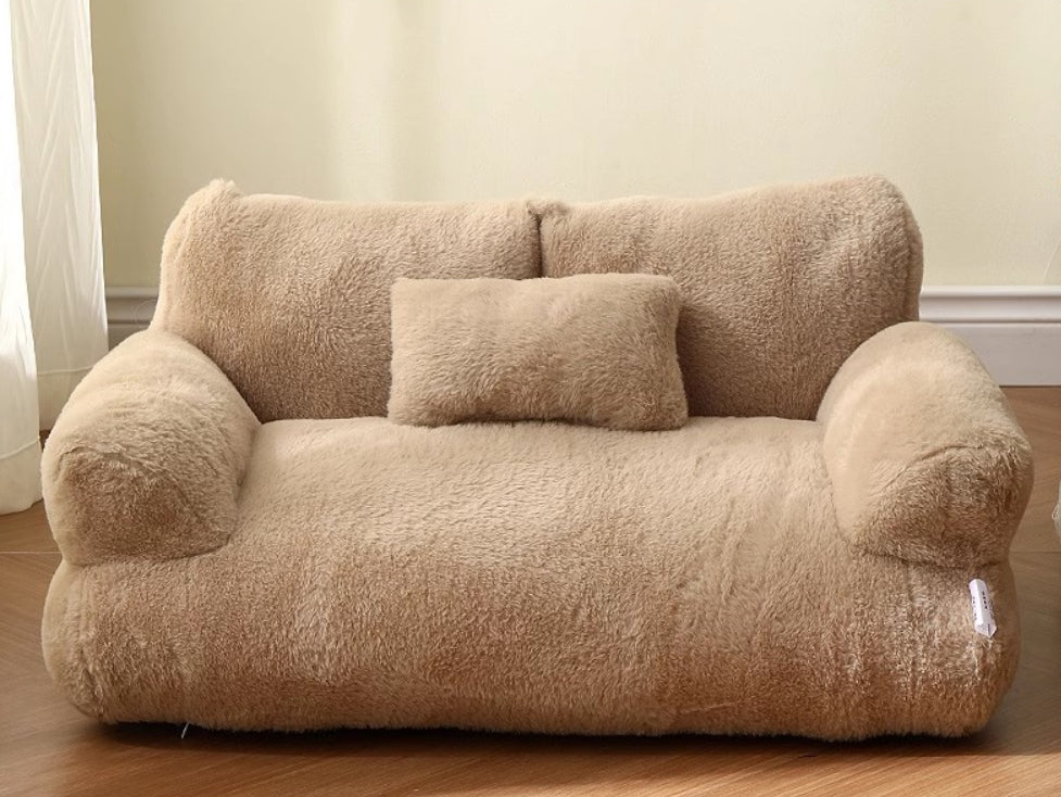 Luxuriöses Haustiersofa für warme Winternächte